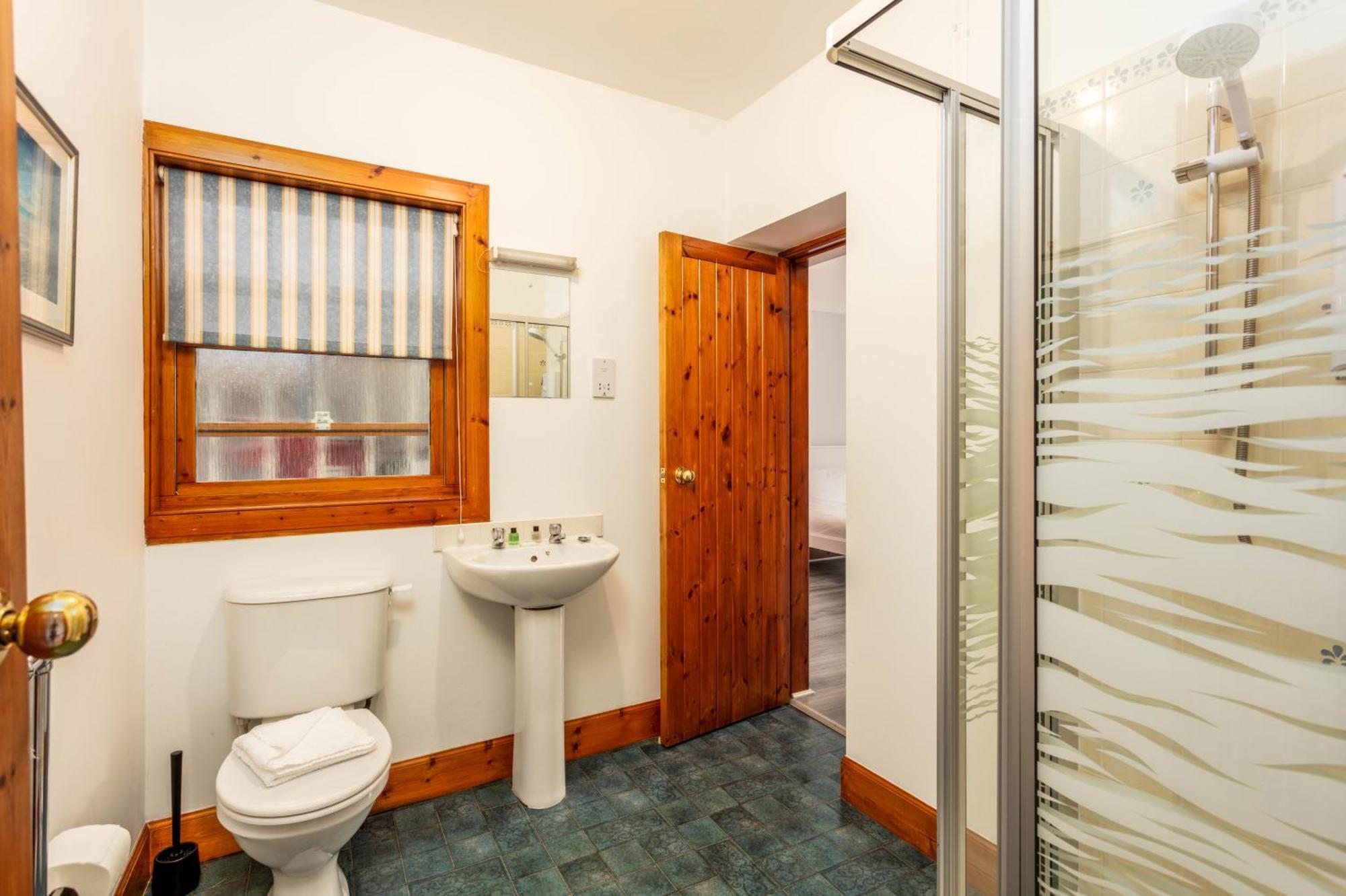 Burnock Lodge With Hot Tub Ayr Exteriér fotografie